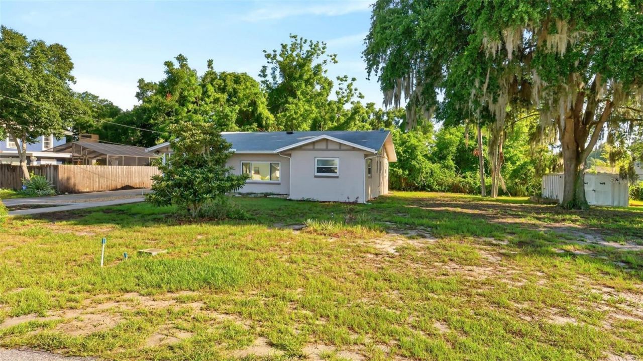 610 W Maud Street , Tavares, FL 32778 Photo