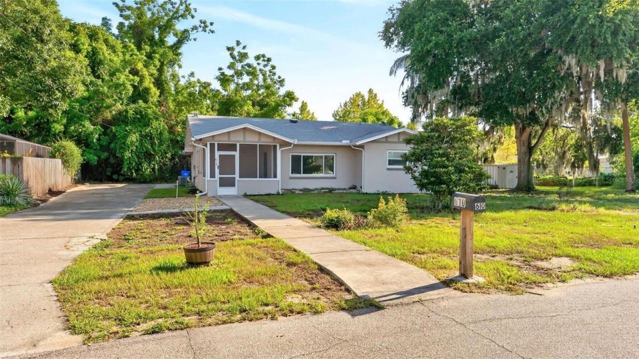 610 W Maud Street , Tavares, FL 32778 Photo