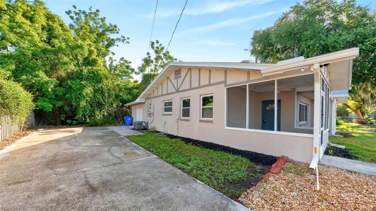 610 W Maud Street , Tavares, FL 32778 Photo