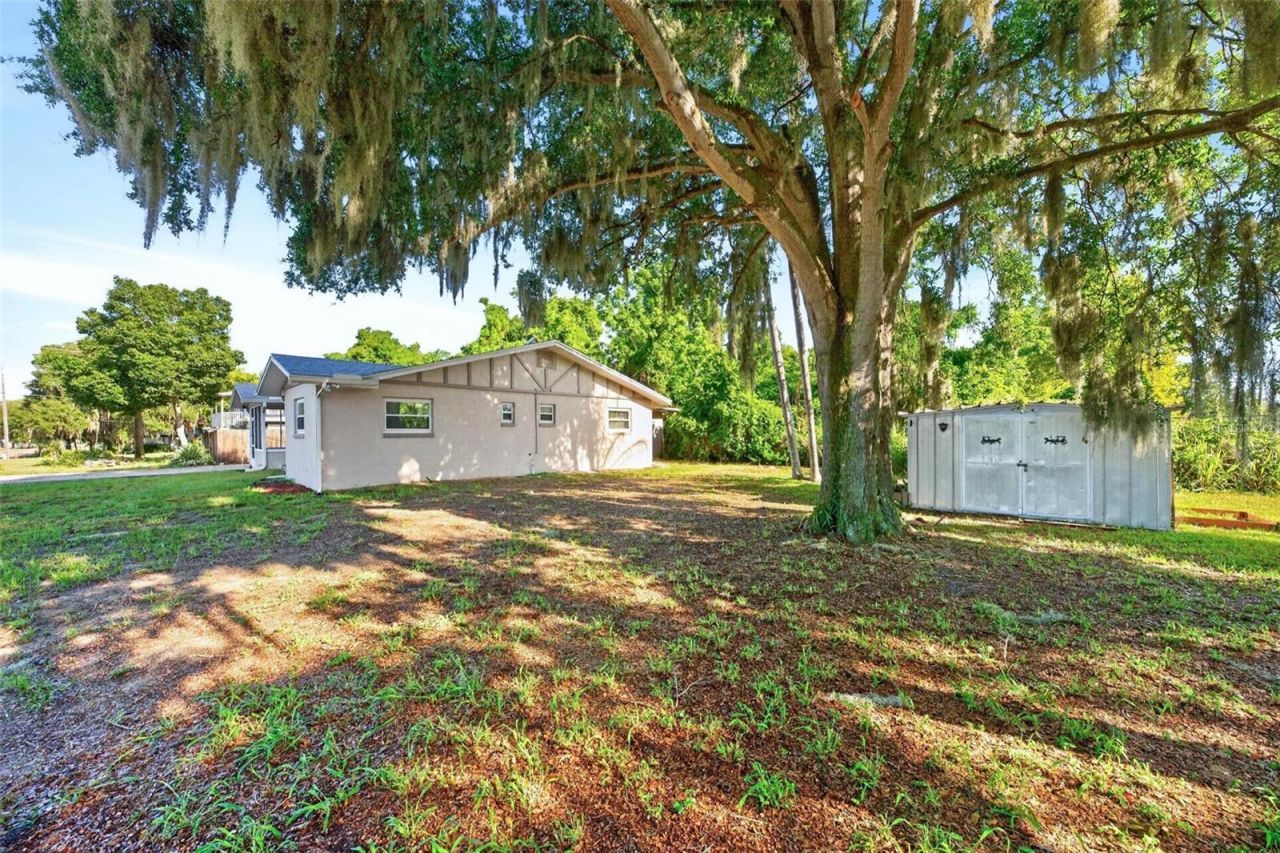 610 W Maud Street , Tavares, FL 32778 Photo