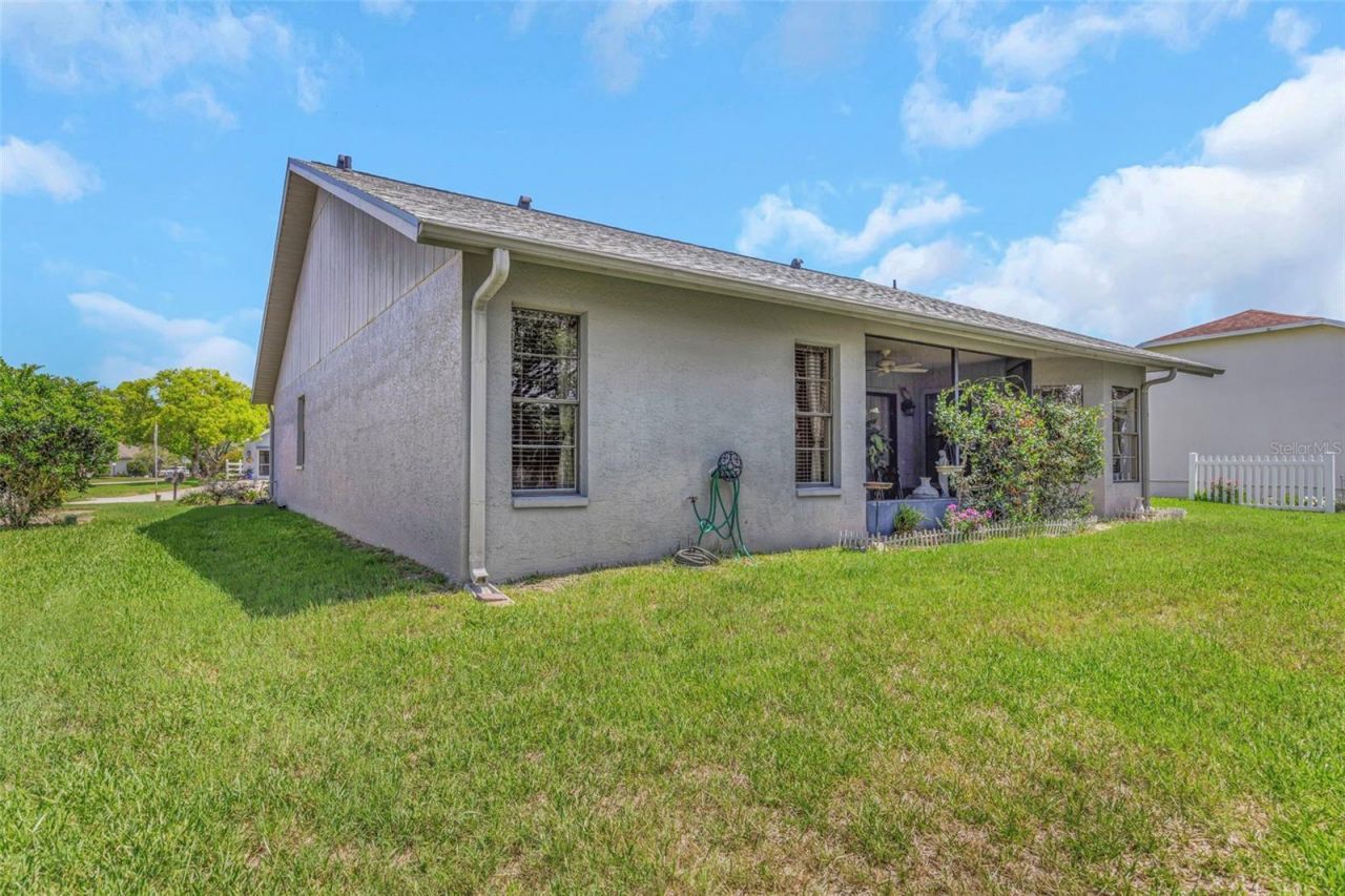 10665 Fallen Leaf Lane, Port Richey, FL 34668 Photo