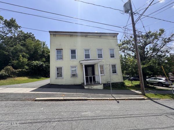 8 John Street, Rensselaer, NY 12144