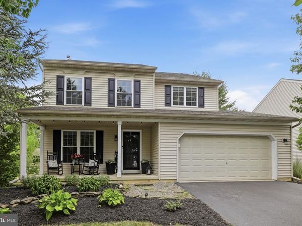 230 CAMBRIDGE LANE, LITITZ, PA 17543