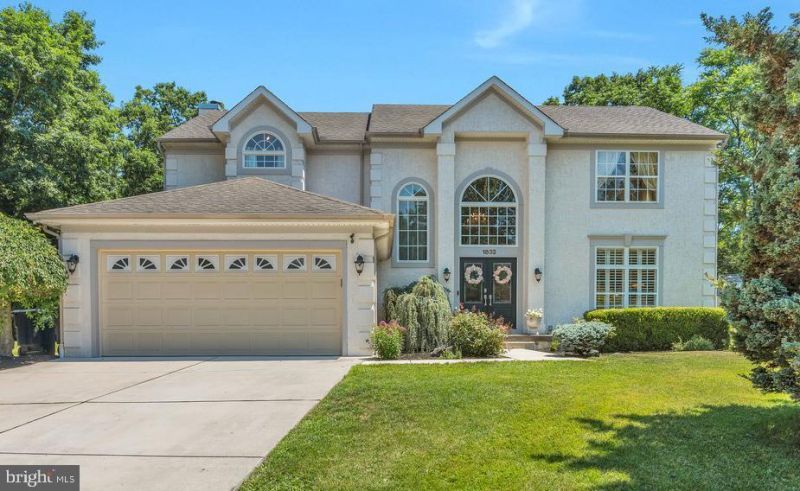 1832 Teaberry Avenue, Williamstown, NJ 08094 Main Photo