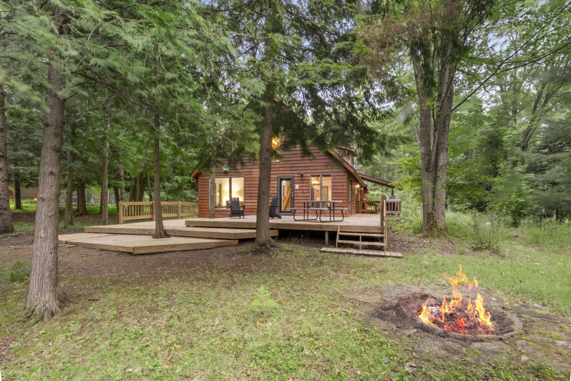 15620 Betsie River Drive, Thompsonville, MI 49683 Main Photo