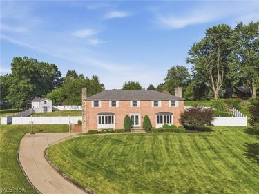 1251 Grenada Drive NE, Canton, OH 44714