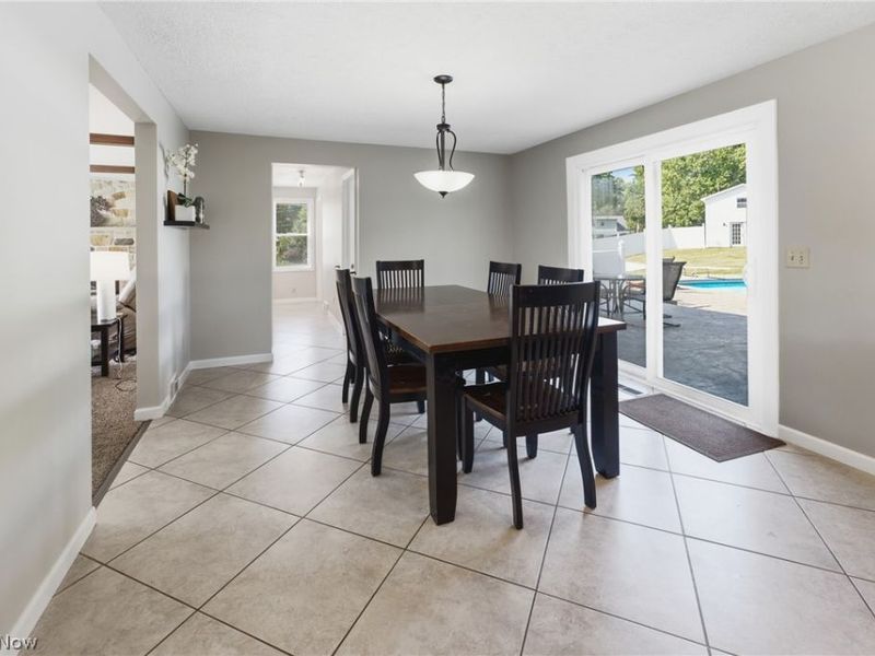 1251 Grenada Drive NE, Canton, OH 44714 Photo 15