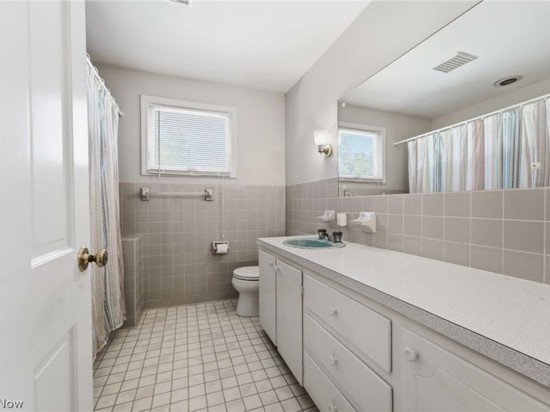 1251 Grenada Drive NE, Canton, OH 44714 Photo 29