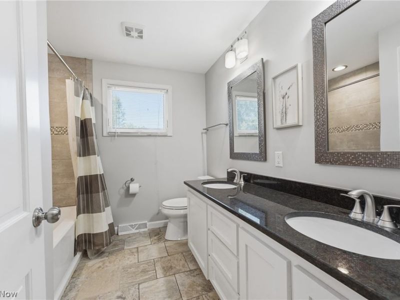 1251 Grenada Drive NE, Canton, OH 44714 Photo 30