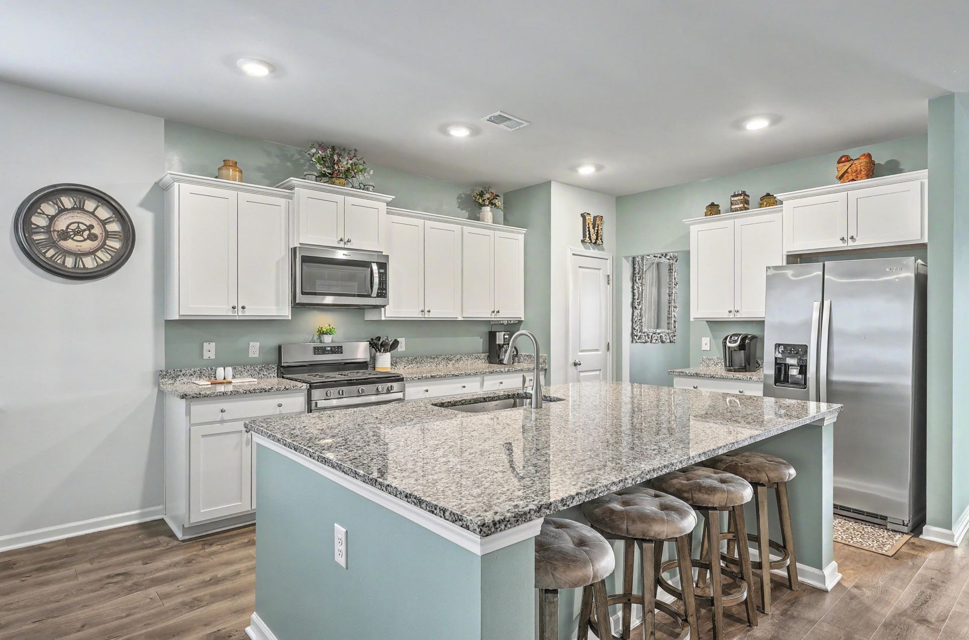 241 Celestial Boulevard Photo 13