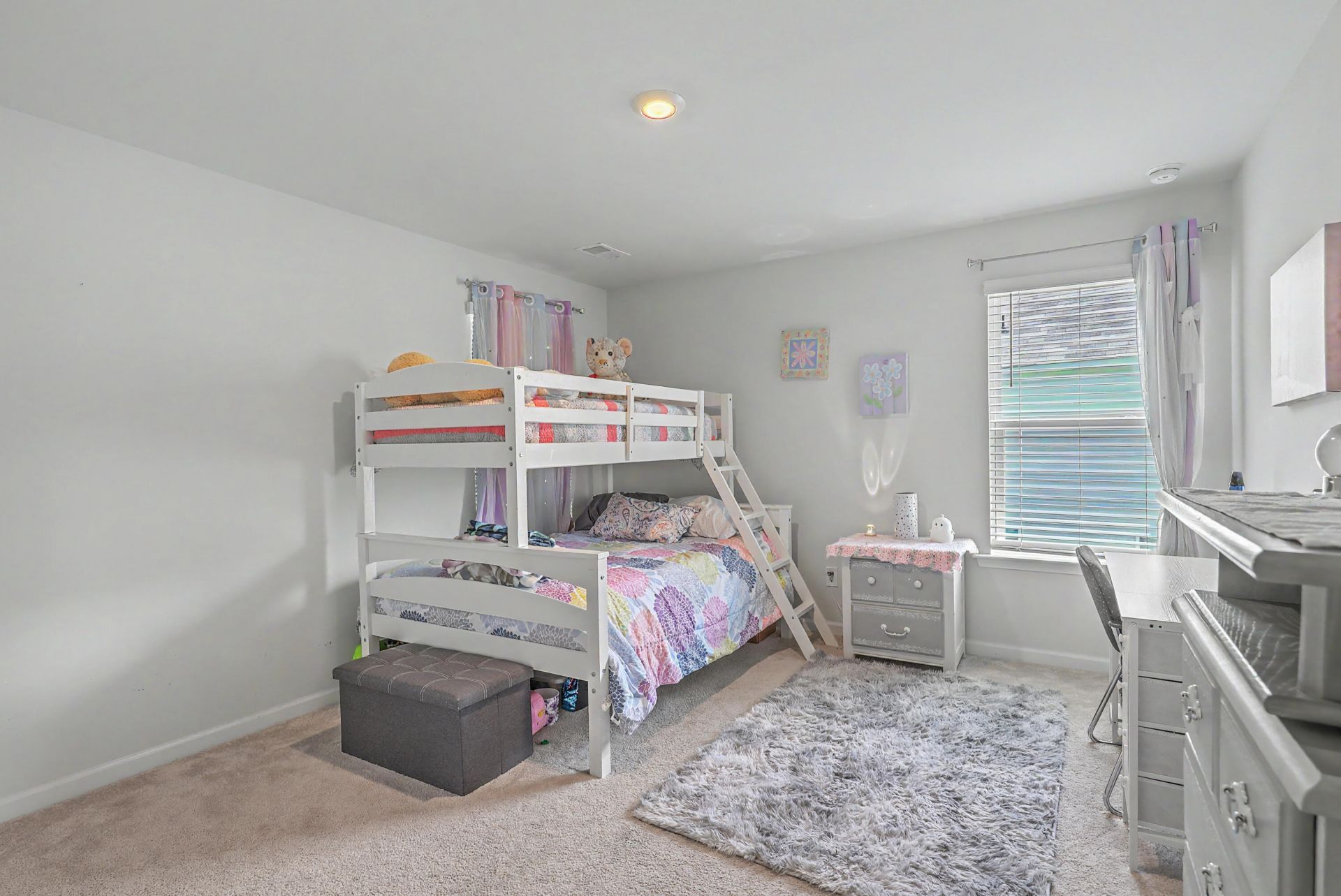 241 Celestial Boulevard Photo 30