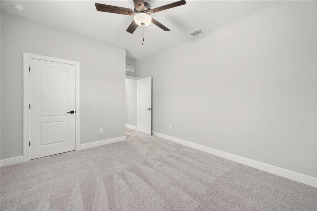 9335 101st Avenue , Vero Beach, FL 32967 Photo