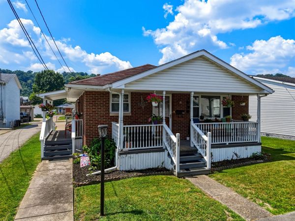 743 Lee Street, Barboursville, WV 25504