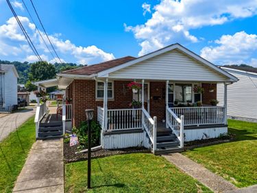 743 Lee Street, Barboursville, WV 25504