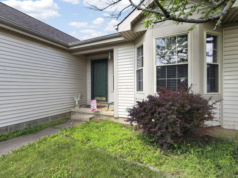 811 Wallinger Drive, Galloway, OH 43119 Photo 6