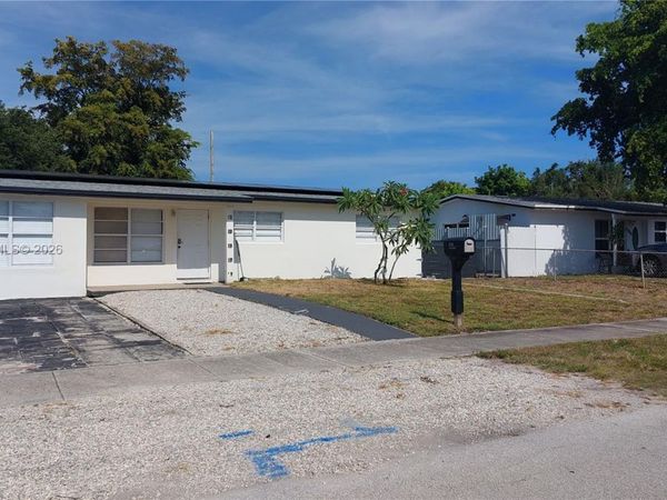 1016 SW 22nd Ter , Fort Lauderdale, FL 33312