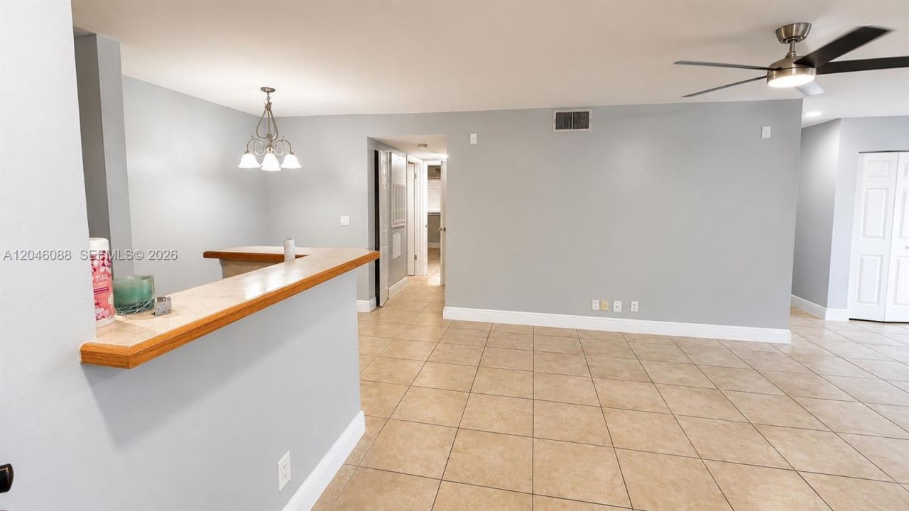 2986 S University Dr, Unit 8108, Davie, FL 33328 Photo