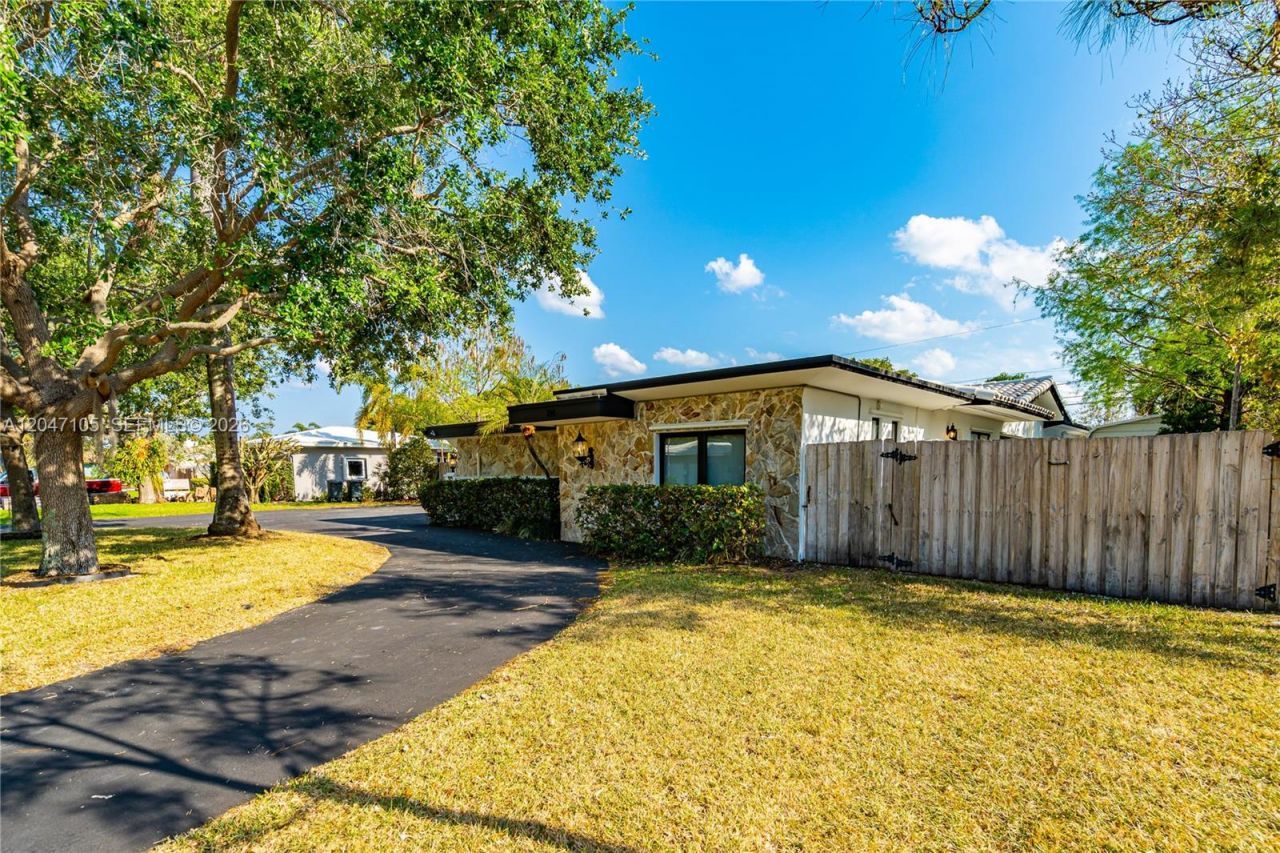 714 NE 2nd St , Pompano Beach, FL 33060 Photo