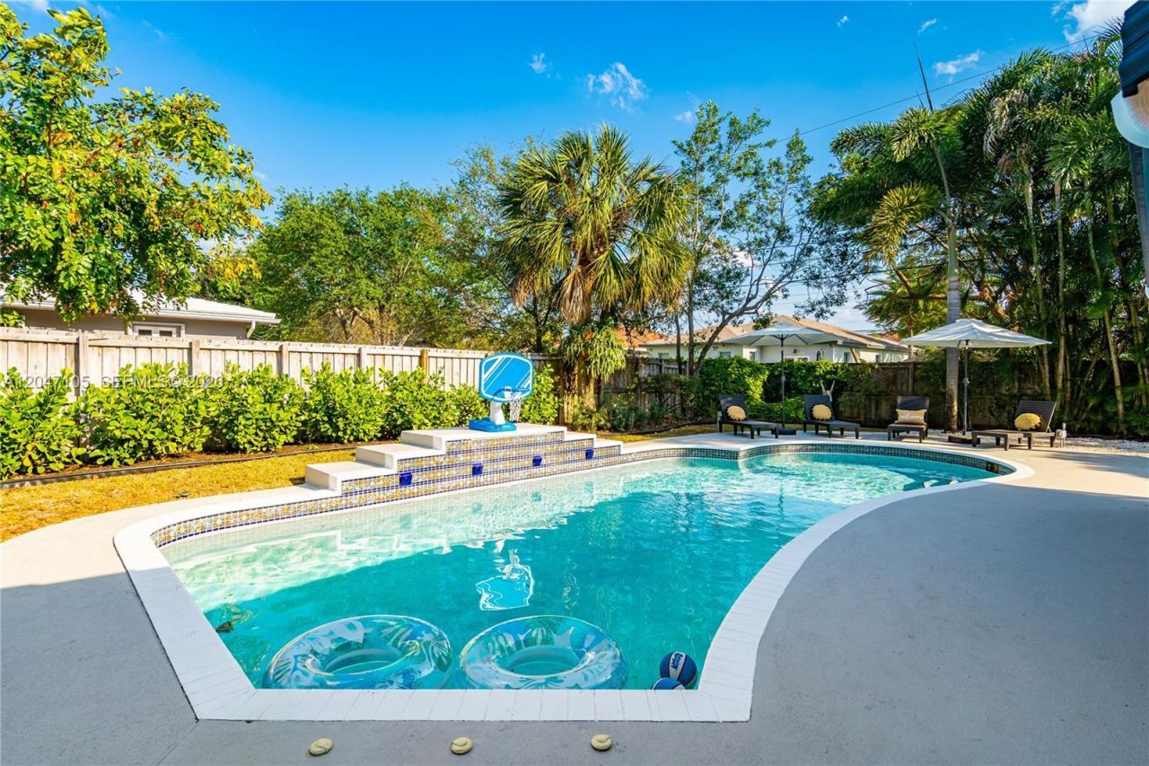 714 NE 2nd St , Pompano Beach, FL 33060 Photo