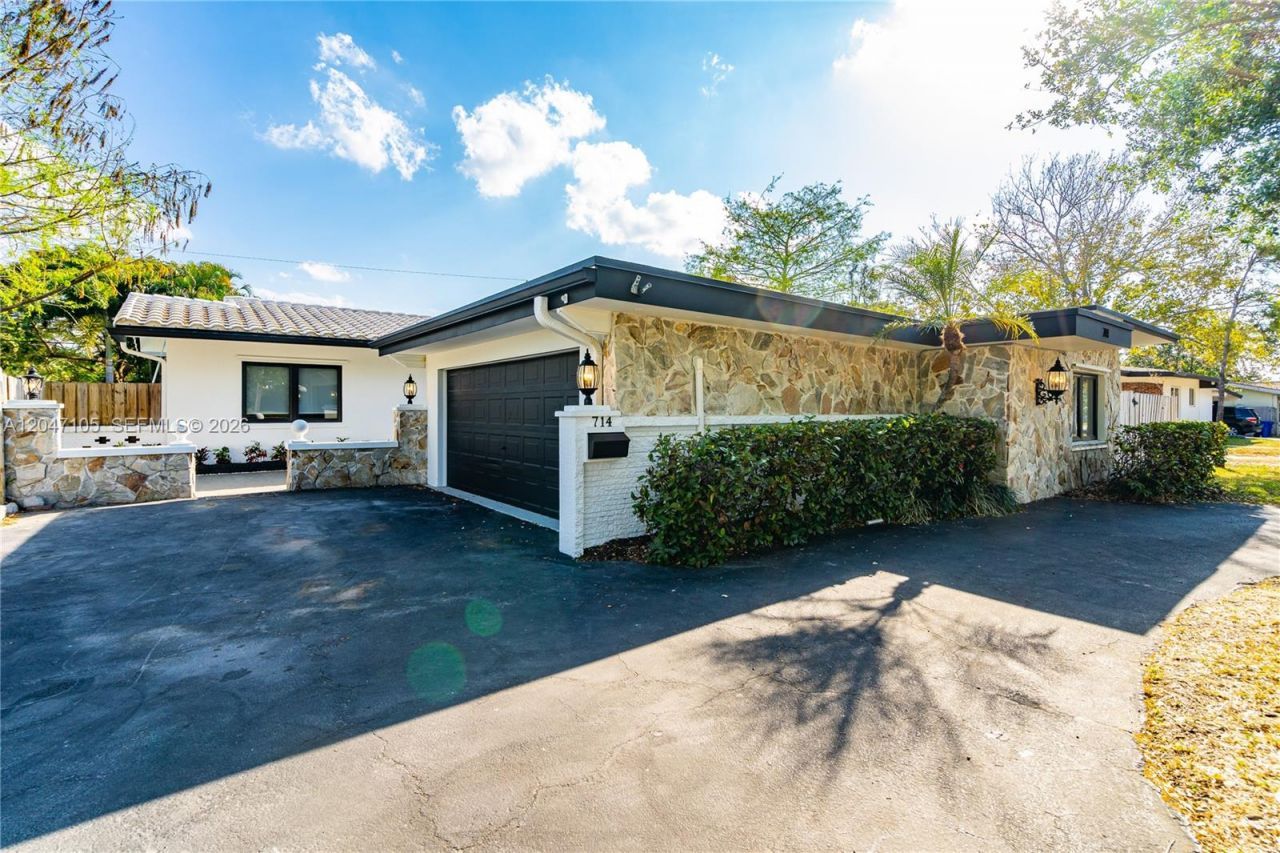714 NE 2nd St , Pompano Beach, FL 33060 Photo