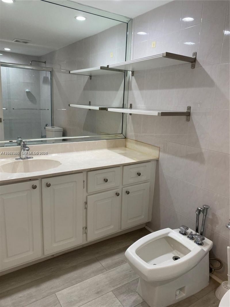 911 E Ponce De Leon Blvd , Unit 301, Coral Gables, FL 33134 Photo