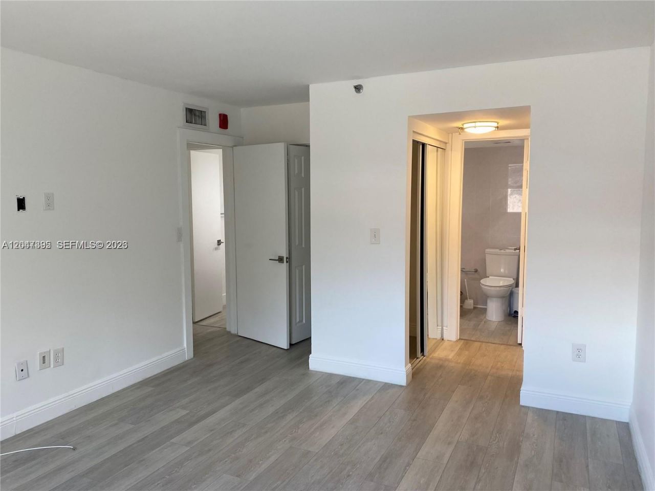 911 E Ponce De Leon Blvd , Unit 301, Coral Gables, FL 33134 Photo