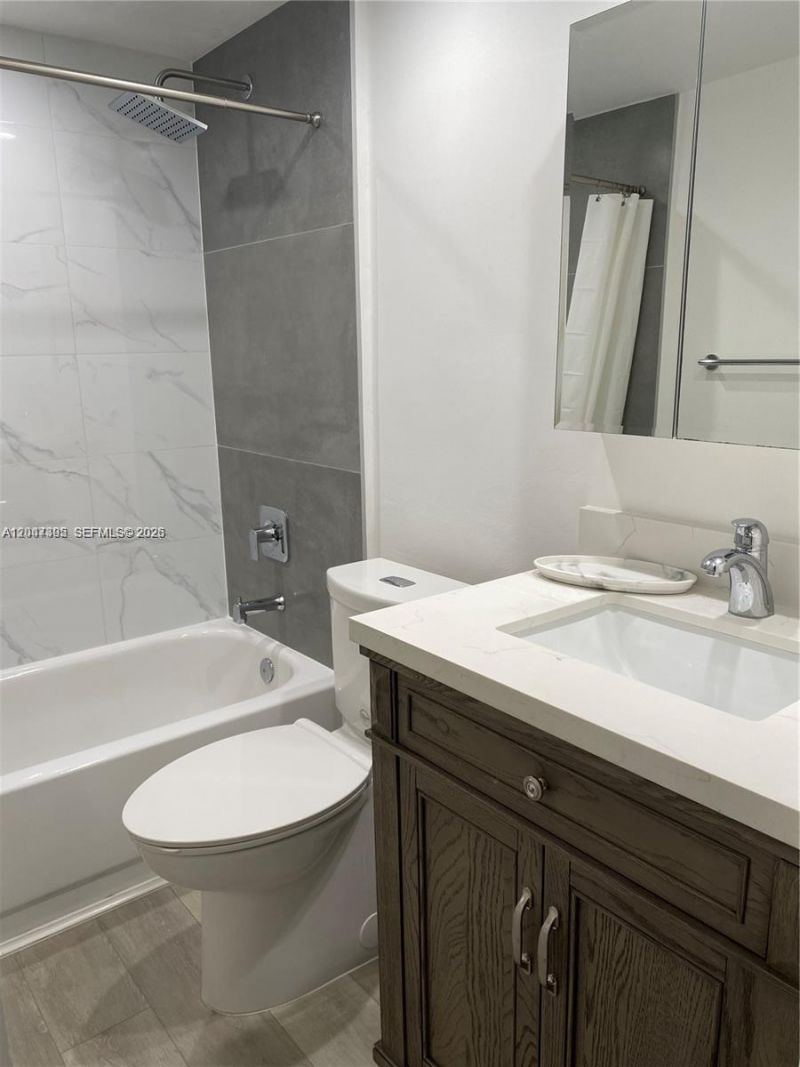 911 E Ponce De Leon Blvd , Unit 301, Coral Gables, FL 33134 Photo
