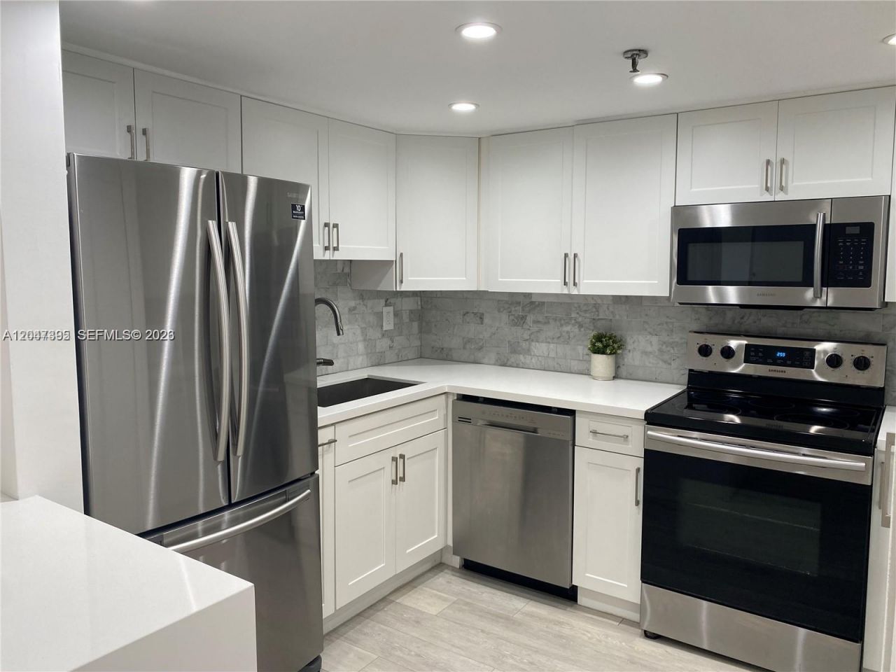 911 E Ponce De Leon Blvd , Unit 301, Coral Gables, FL 33134 Photo