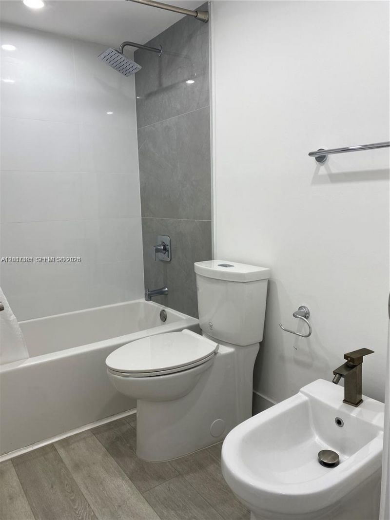 911 E Ponce De Leon Blvd , Unit 301, Coral Gables, FL 33134 Photo
