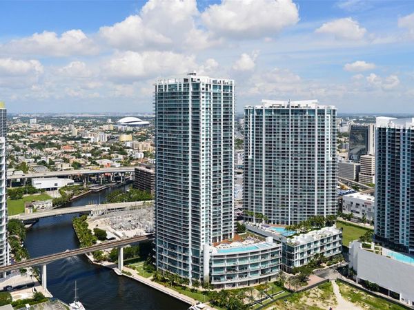 92 SW 3rd St , Unit 3310, Miami, FL 33130