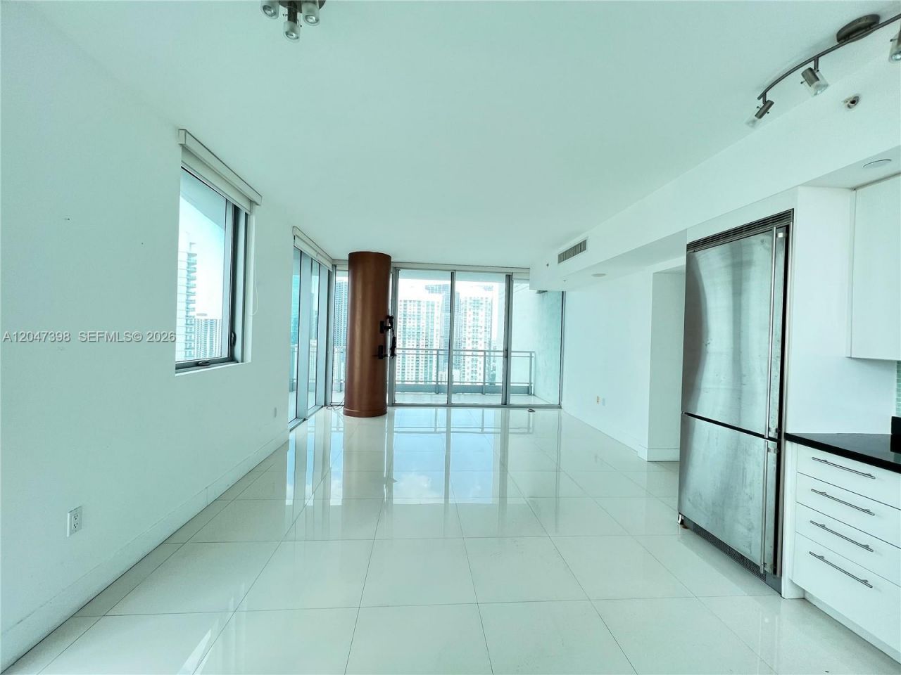 92 SW 3rd St , Unit 3310, Miami, FL 33130 Photo
