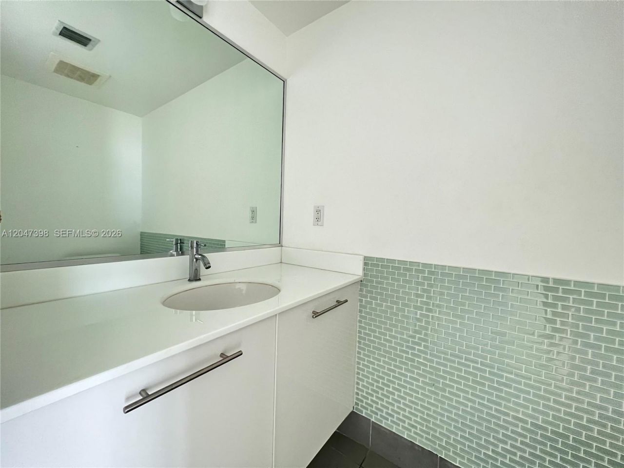 92 SW 3rd St , Unit 3310, Miami, FL 33130 Photo