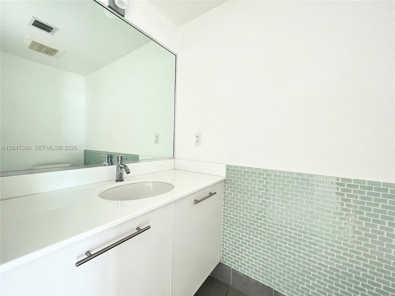 92 SW 3rd St , Unit 3310, Miami, FL 33130 Photo
