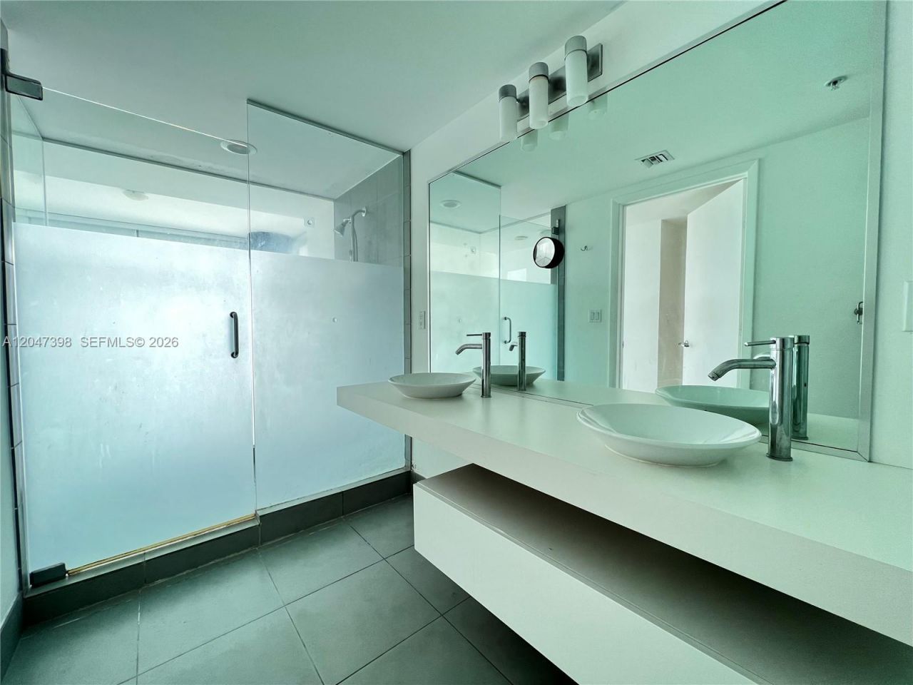 92 SW 3rd St , Unit 3310, Miami, FL 33130 Photo