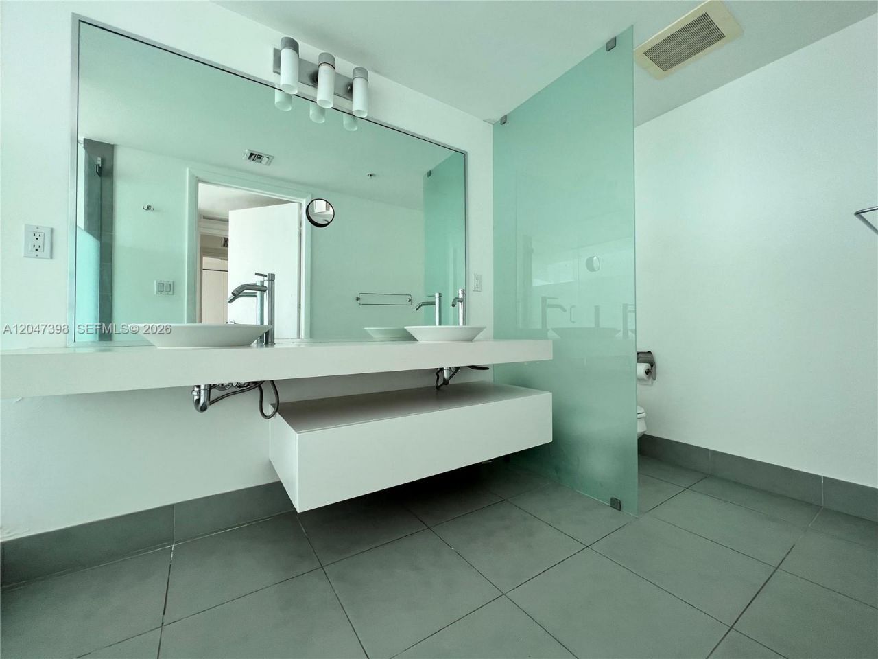 92 SW 3rd St , Unit 3310, Miami, FL 33130 Photo