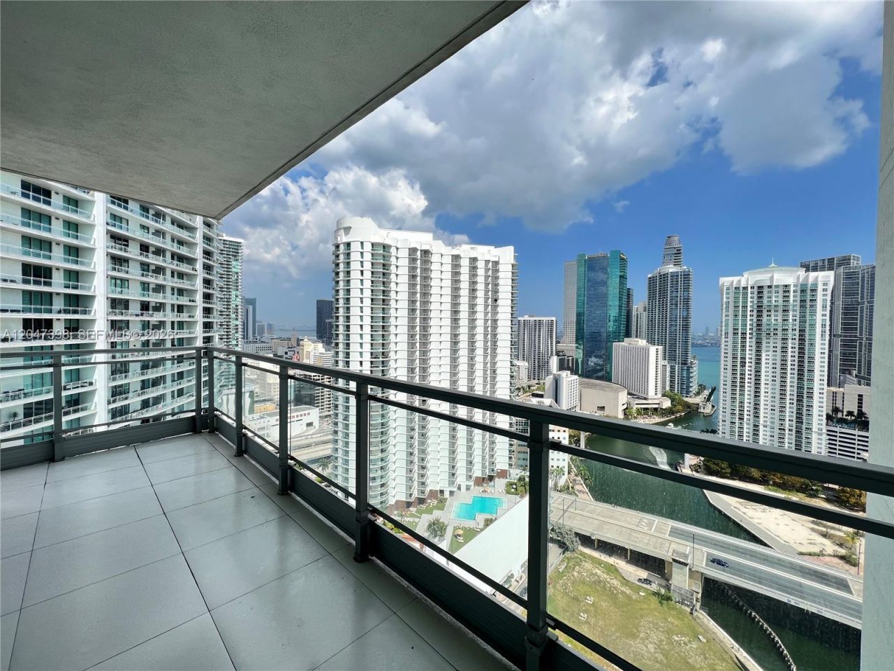 92 SW 3rd St , Unit 3310, Miami, FL 33130 Photo