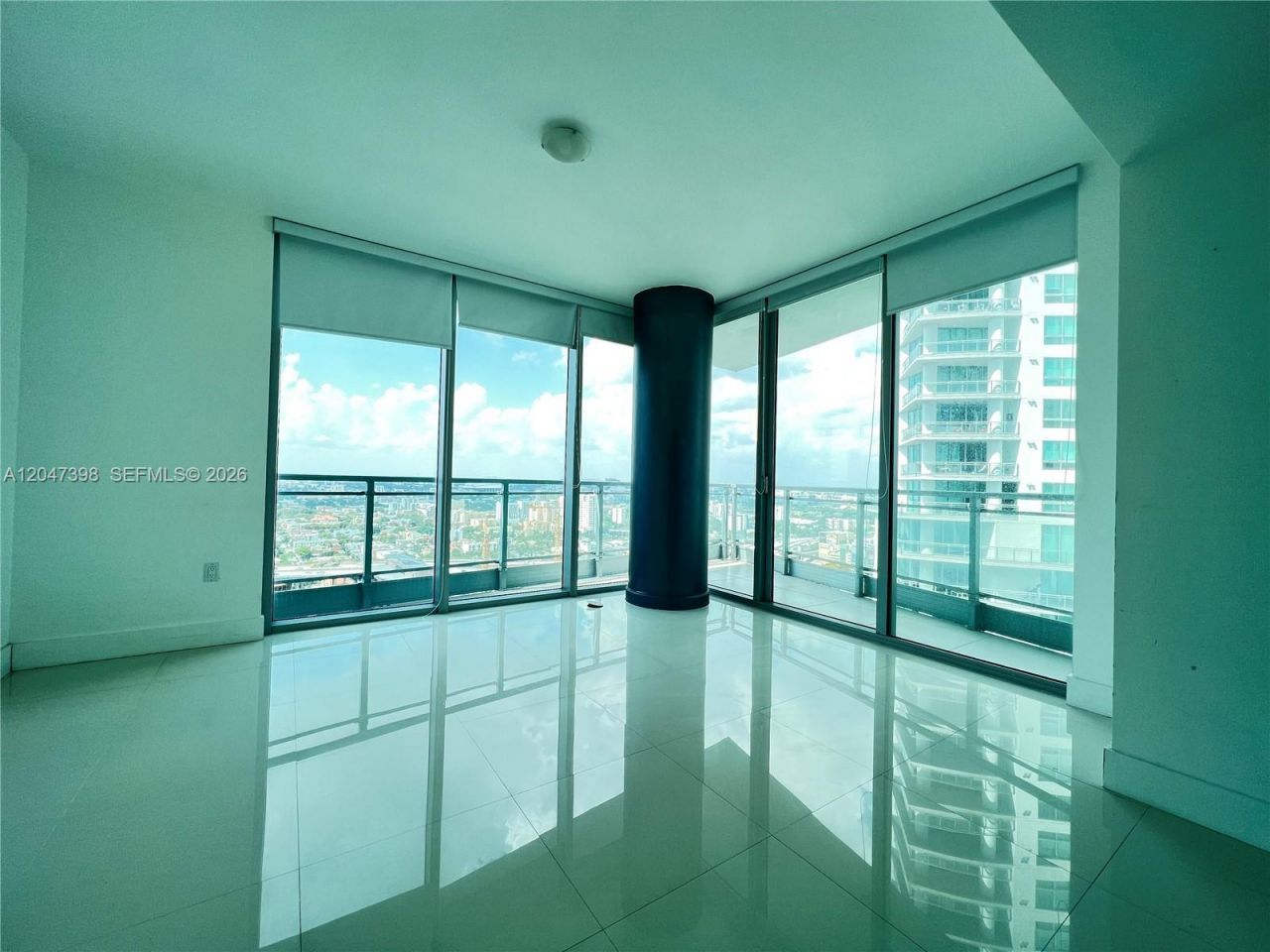 92 SW 3rd St , Unit 3310, Miami, FL 33130 Photo