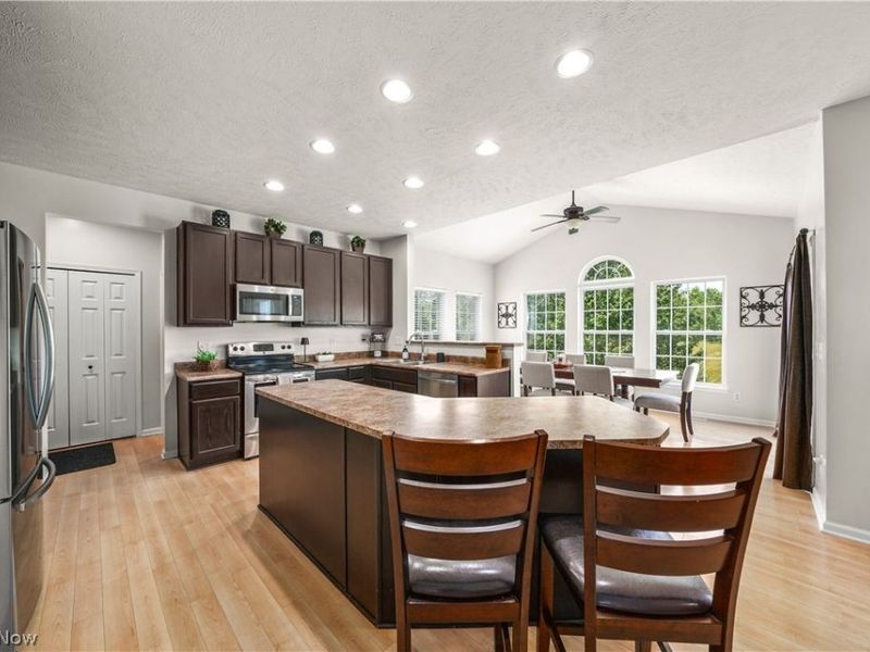 10214 Ridgeview Court, Streetsboro, OH 44241 Photo 9