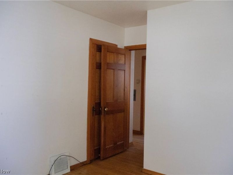 288 E 248th Street, Euclid, OH 44123 Photo 10