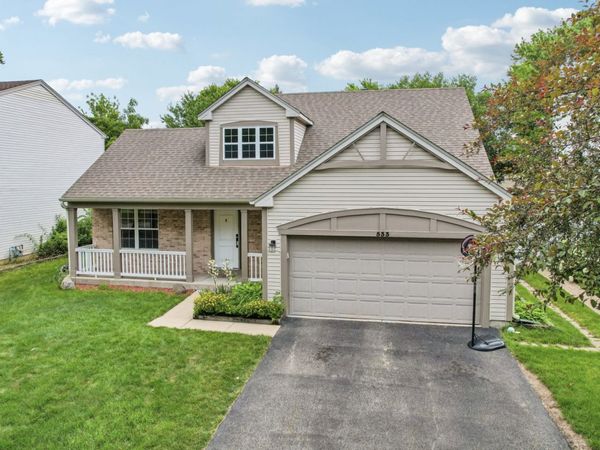 533 Deer Crossing Court , Hainesville, IL 60030