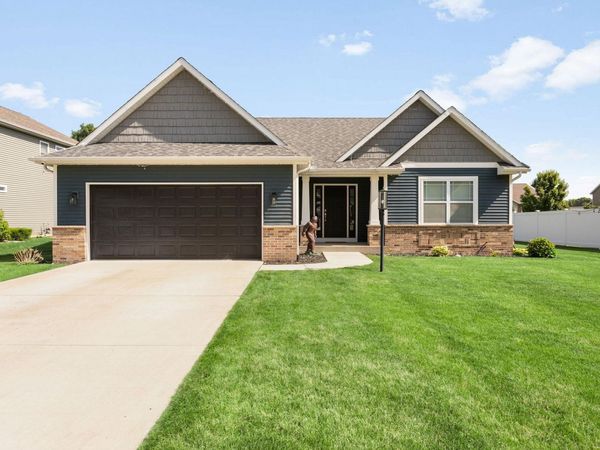 1604 Cobble Hill Drive, Osceola, IN 46561