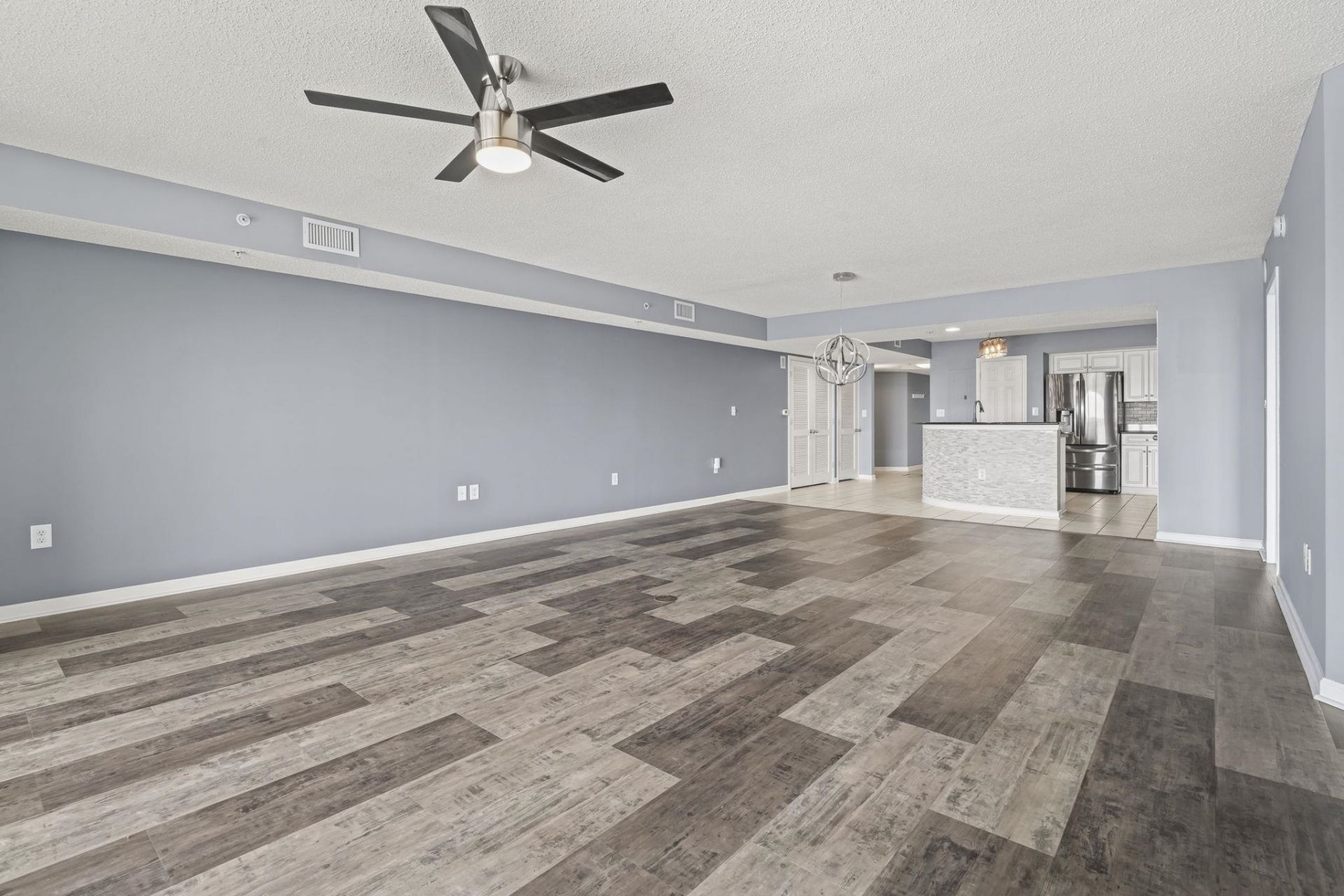 2151 Bridge View Ct. Photo 18
