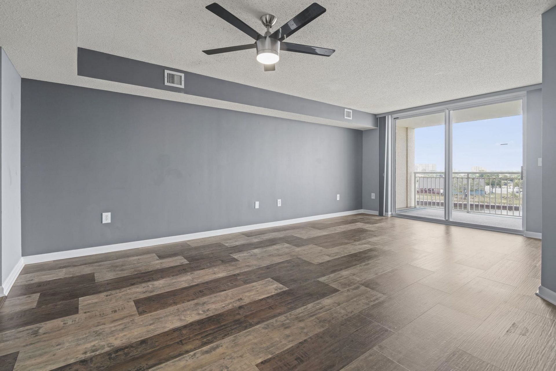2151 Bridge View Ct. Photo 21