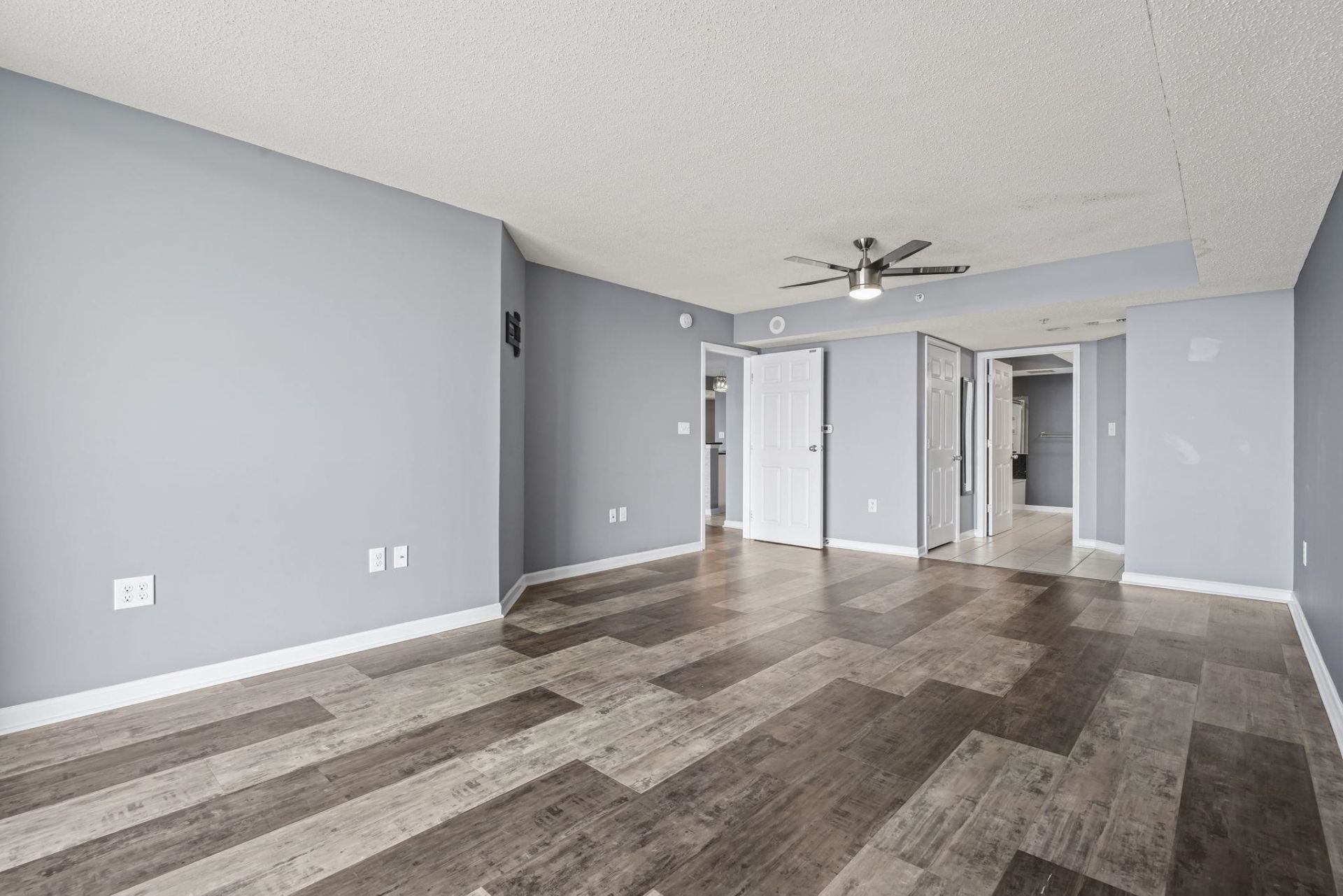 2151 Bridge View Ct. Photo 25
