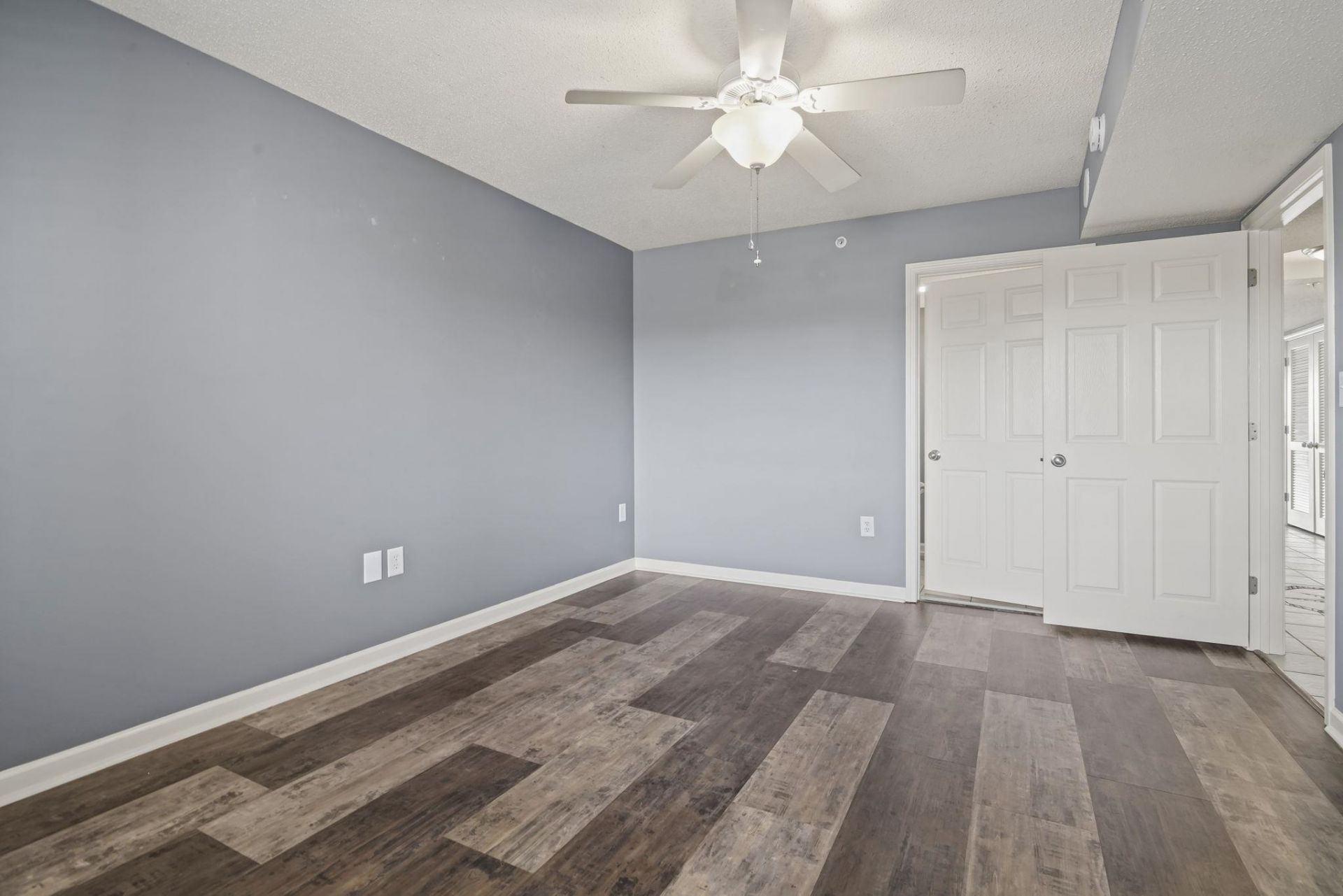 2151 Bridge View Ct. Photo 34
