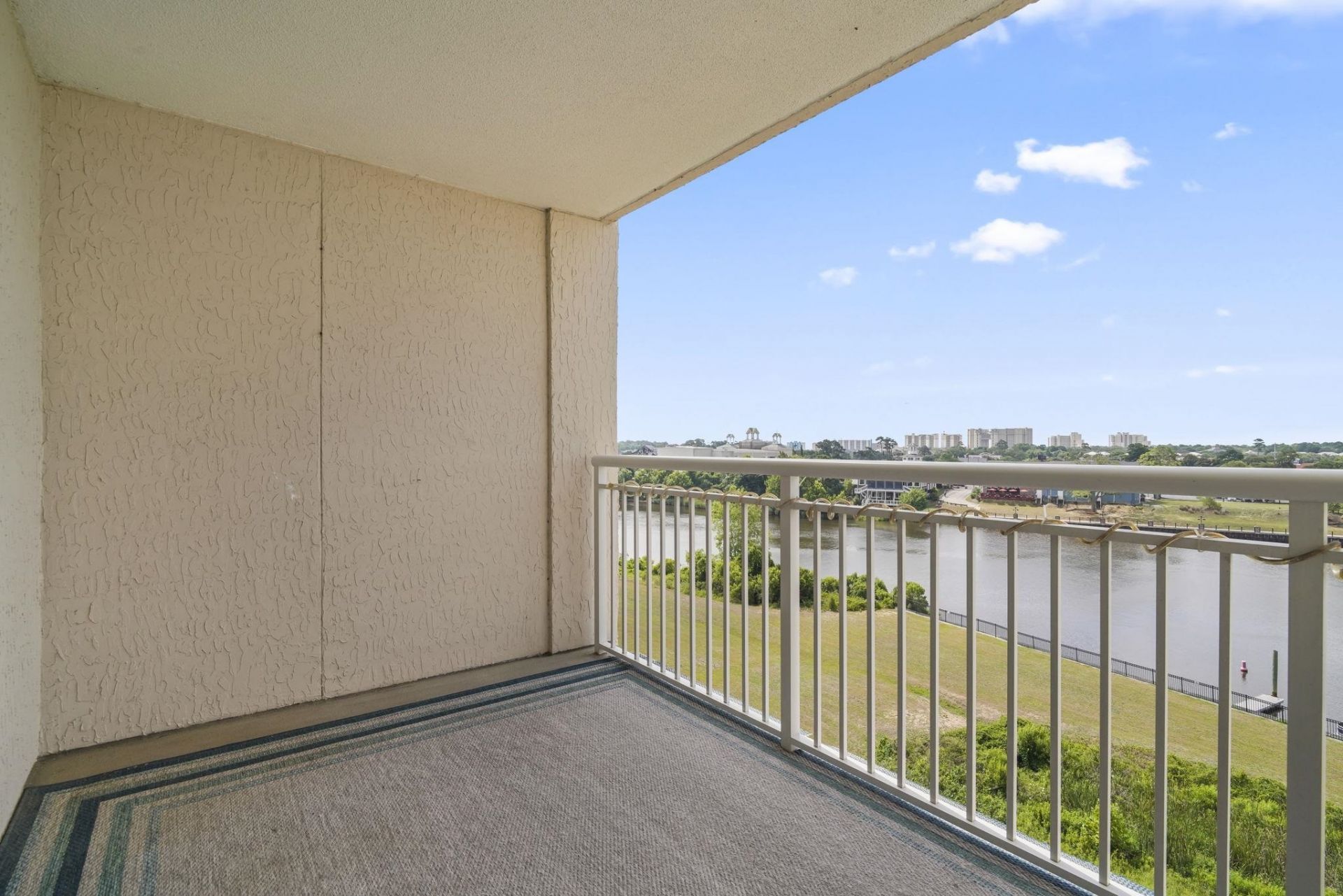 2151 Bridge View Ct. Photo 35