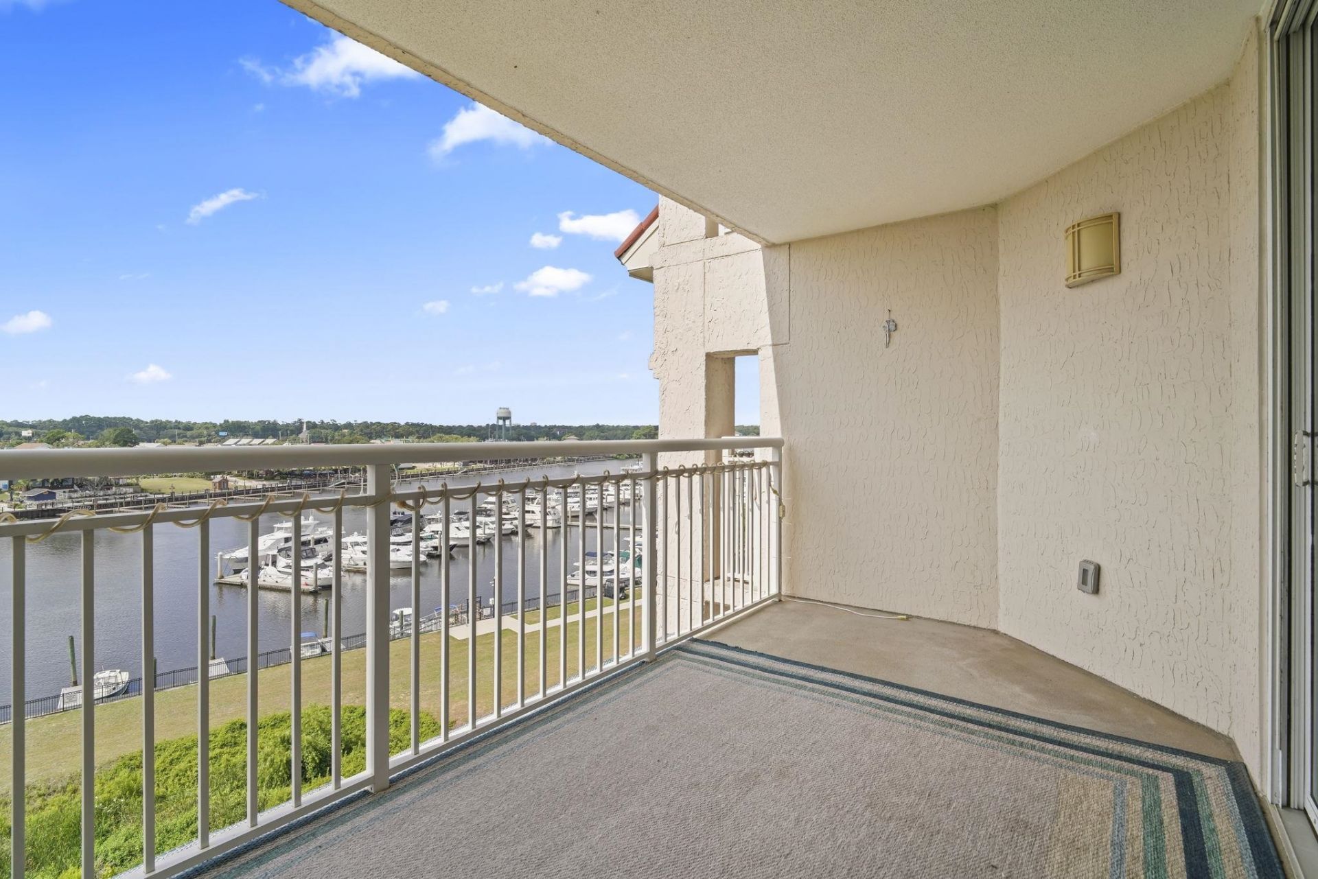 2151 Bridge View Ct. Photo 36