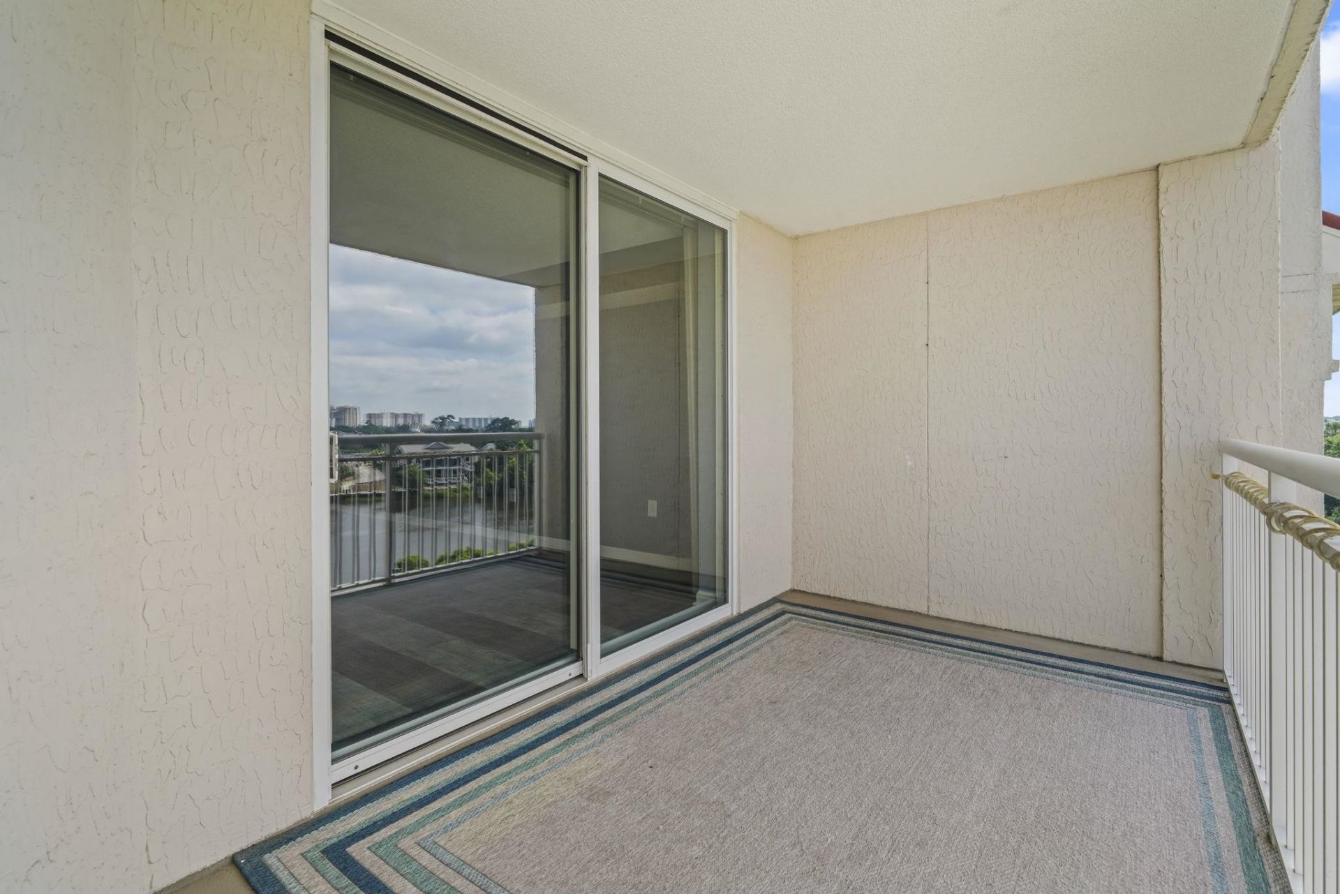 2151 Bridge View Ct. Photo 38