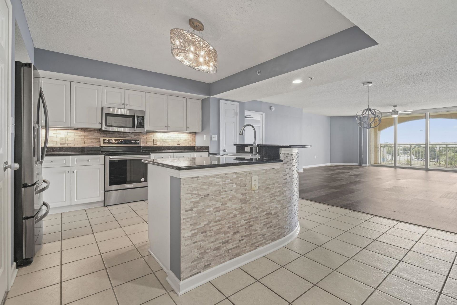 2151 Bridge View Ct. Photo 5