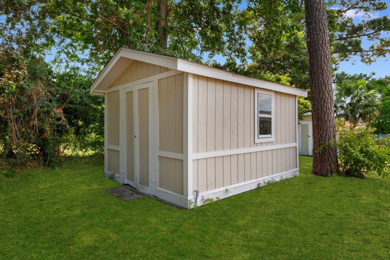1109 Forest Dr. Photo 31